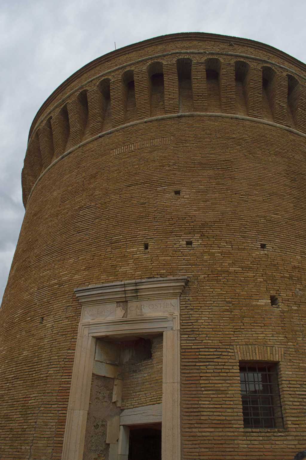 Apertura speciale del castello di Ostia Antica stasera per la notte dei Musei